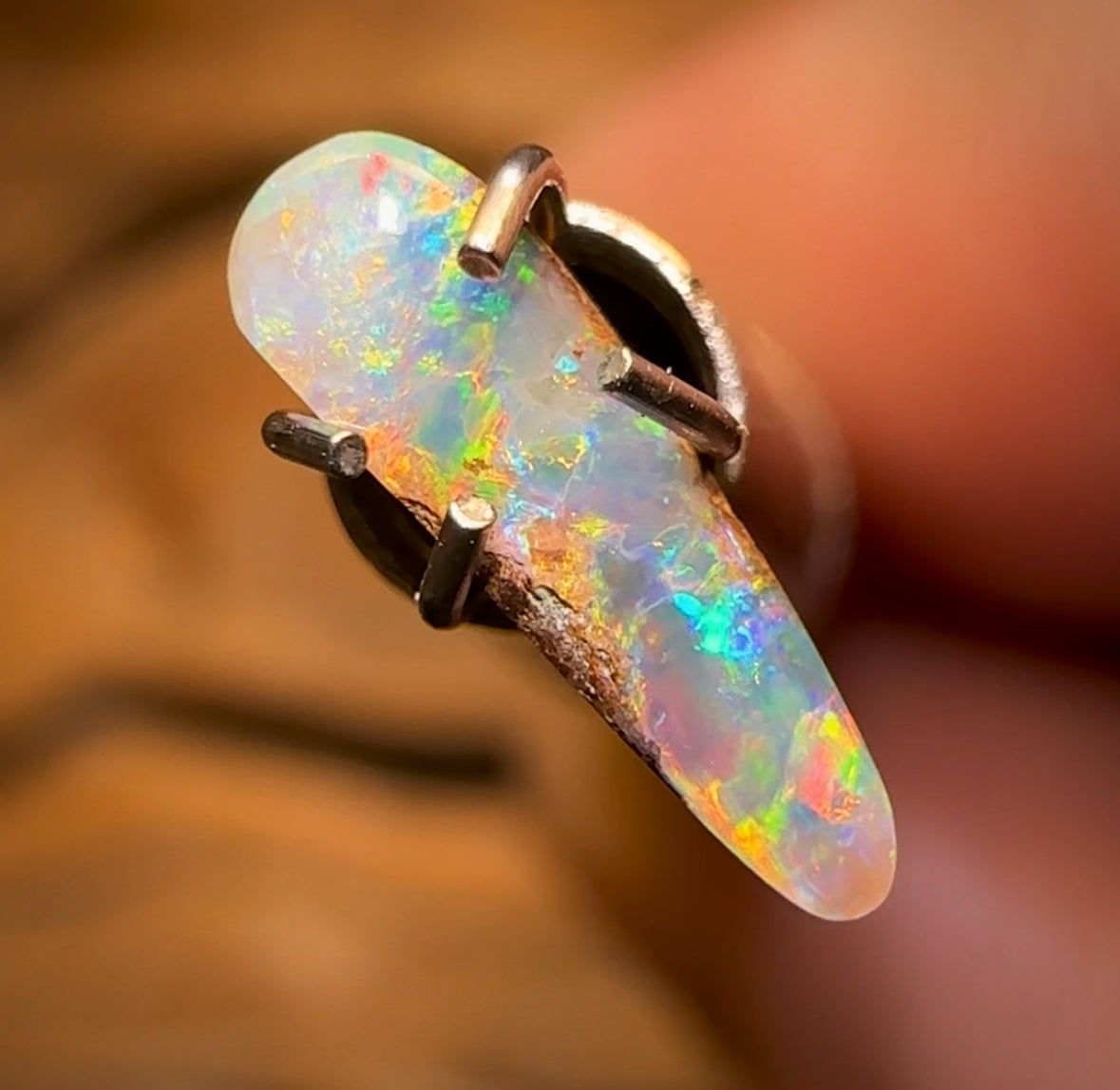 🔨 AUCTION 🔨 0.32cts - Queensland Boulder Seam Opal