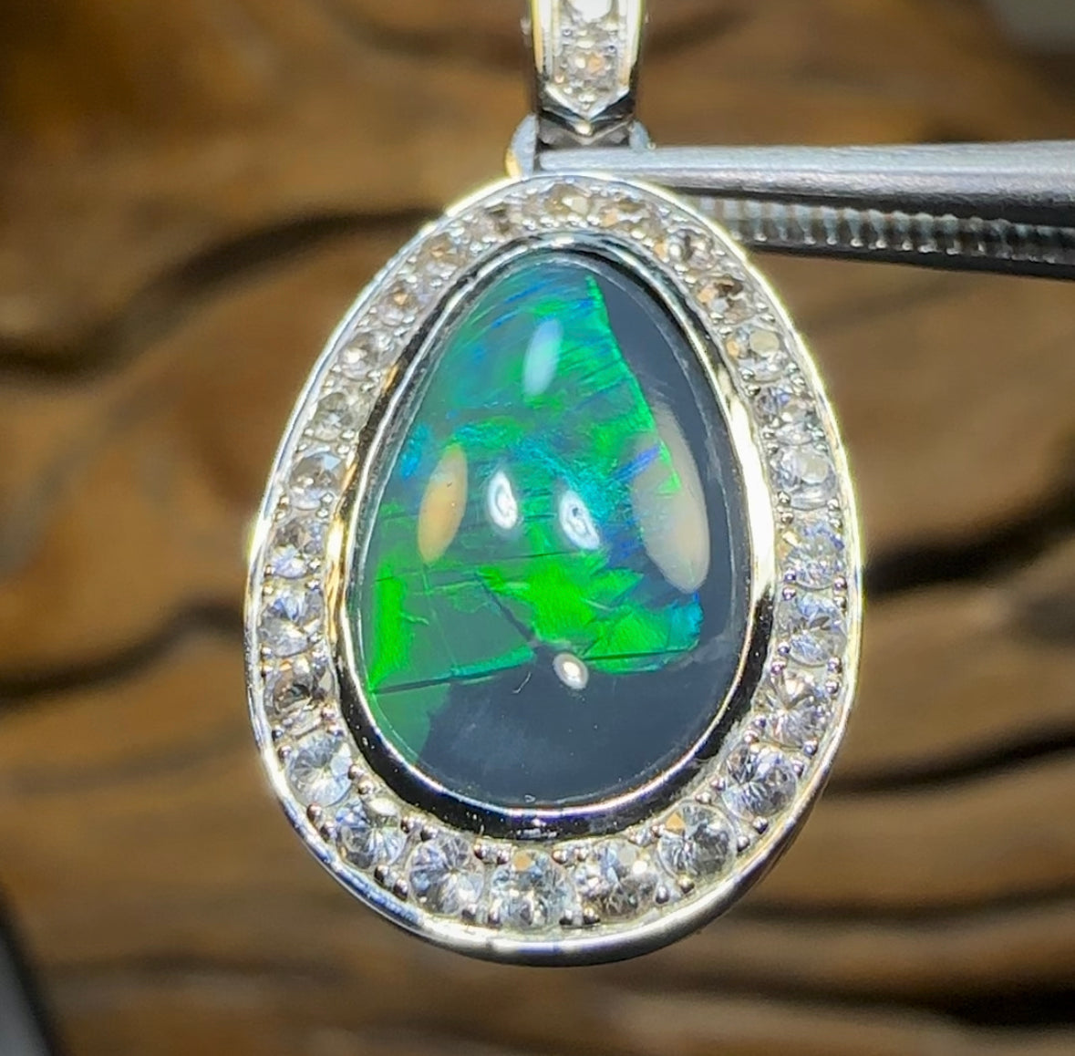 Beautiful Lightning Ridge Australian Black Opal store Pendant