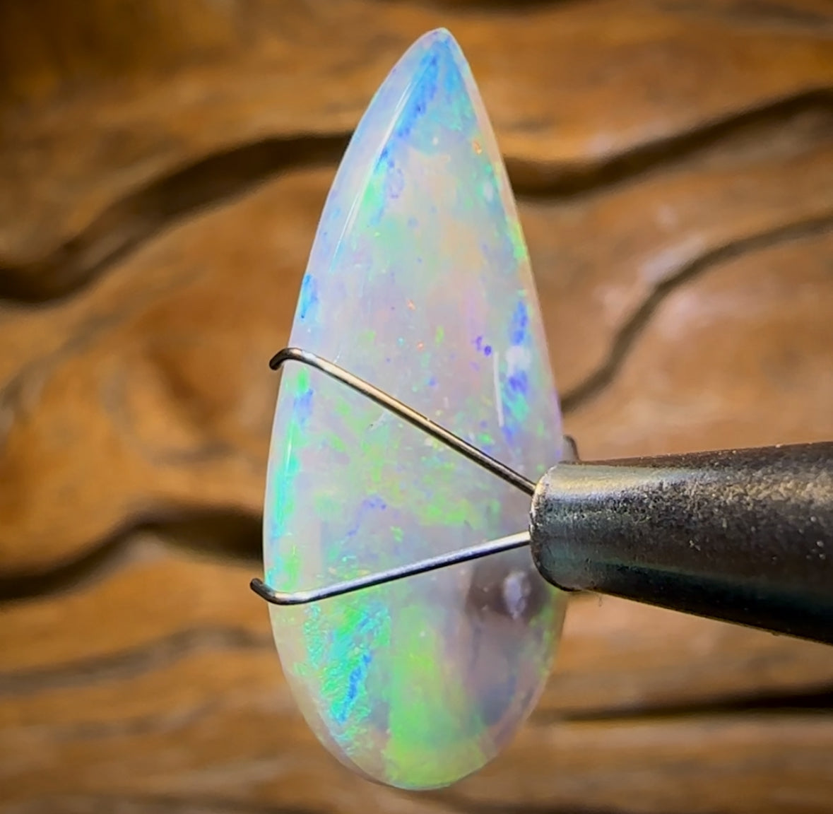 10.8cts - Large GEM Lightning Ridge Crystal Opal Heritage Collection