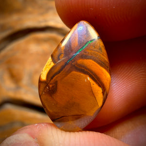 18 x 11mm - Drilled through the side! Full Face Queensland Boulder Picture Stone Opal