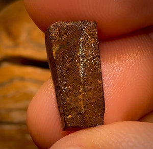 7.4cts - Queensland Boulder Seam Opal Rough Rock Pool Rub