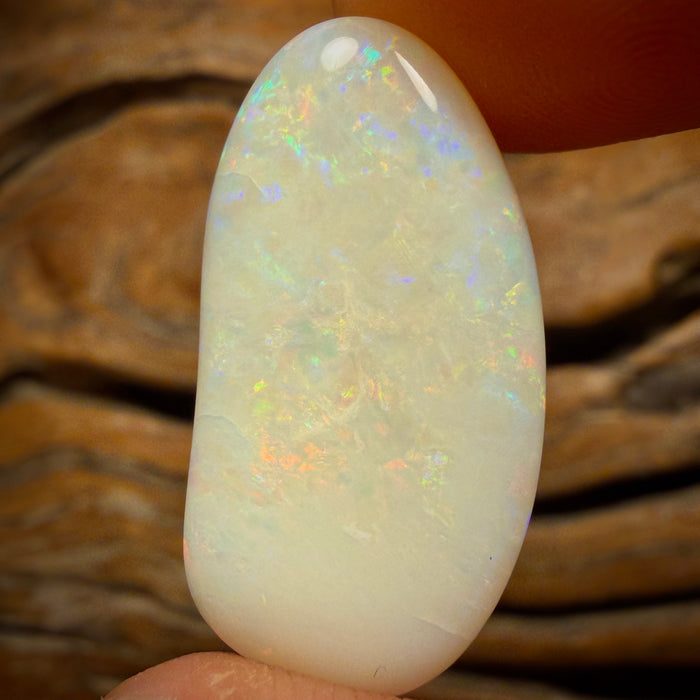 19.1cts - South Australian White Opal. Vintage Cut