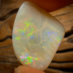 19.4cts - South Australian White Opal. Vintage Cut
