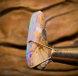 New Price 50% Off RRP 🚨 5.15cts - Large Solid Australian Boulder Pipe Opal