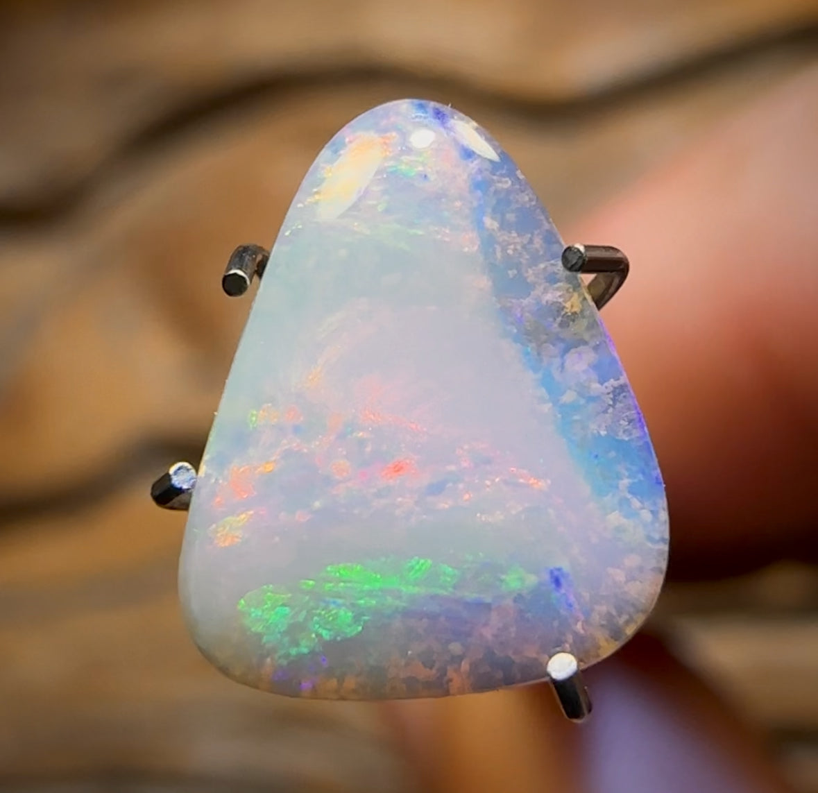 1.75cts - Queensland Boulder Seam Opal Half Price Bargain