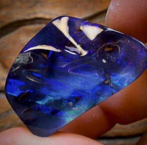 35.1cts - GEM Rare Queensland Boulder Black Opal