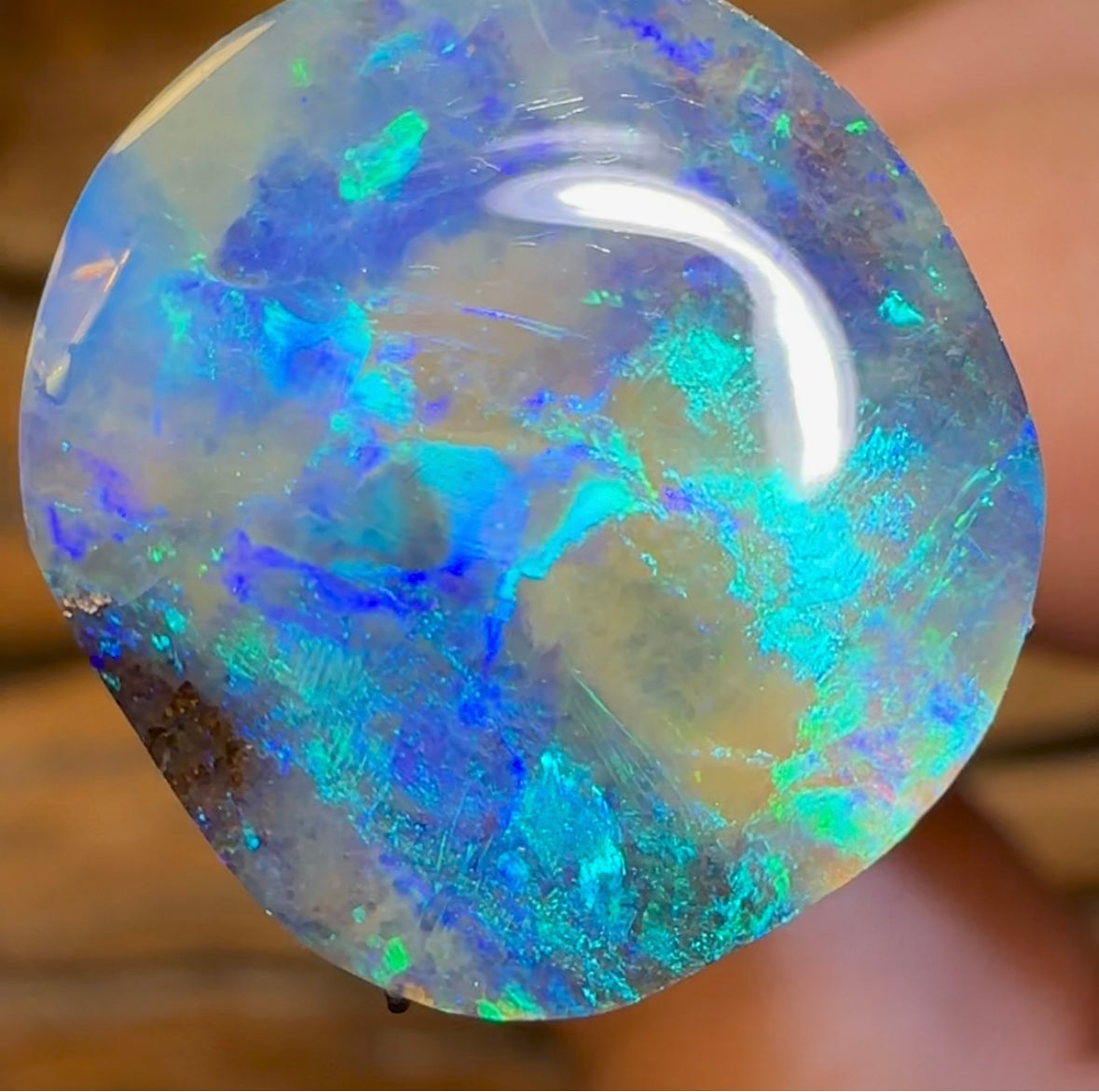 11.5cts - Australian Boulder Seam Opal. Full face - Opal Whisperers