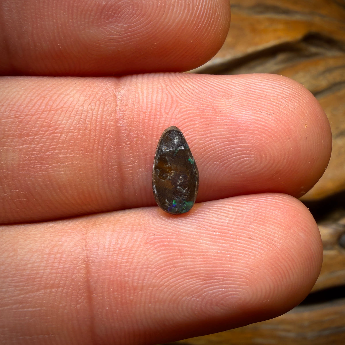 0.9cts - Queensland Boulder Seam Opal. Australian Opal