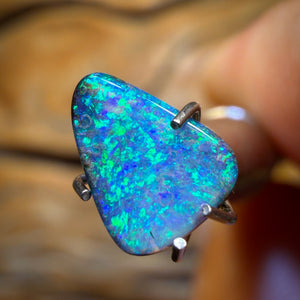 0.9cts - Australischer Boulder Seam Opal aus Winton