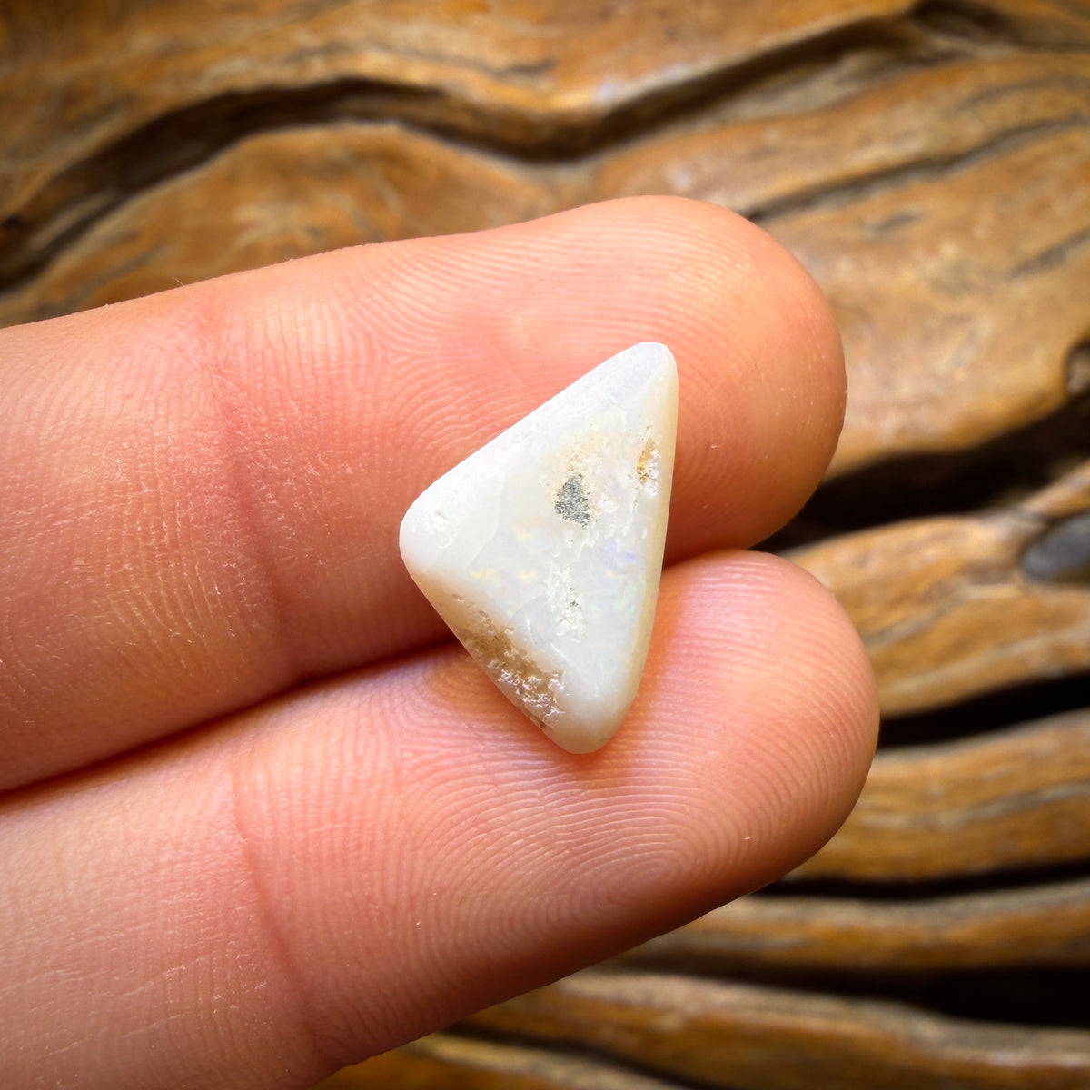 🔨 AUCTION 🔨 No Reserve 3.6cts - South Australian White Opal from Coober Pedy
