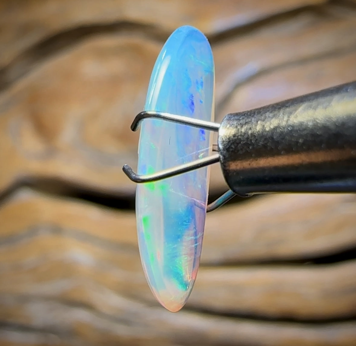 1.7cts - Lightning Ridge Crystal Opal