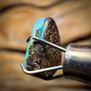 1.5cts - Ice Blue Queensland Boulder Seam Opal