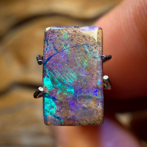 2.1cts - Australian Boulder Seam Opal from Winton