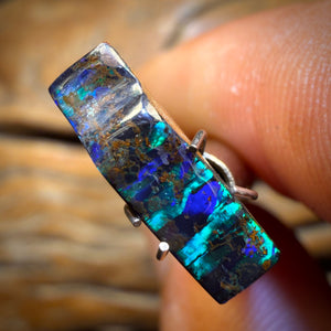 2.1cts - Queensland Boulder Seam Opal