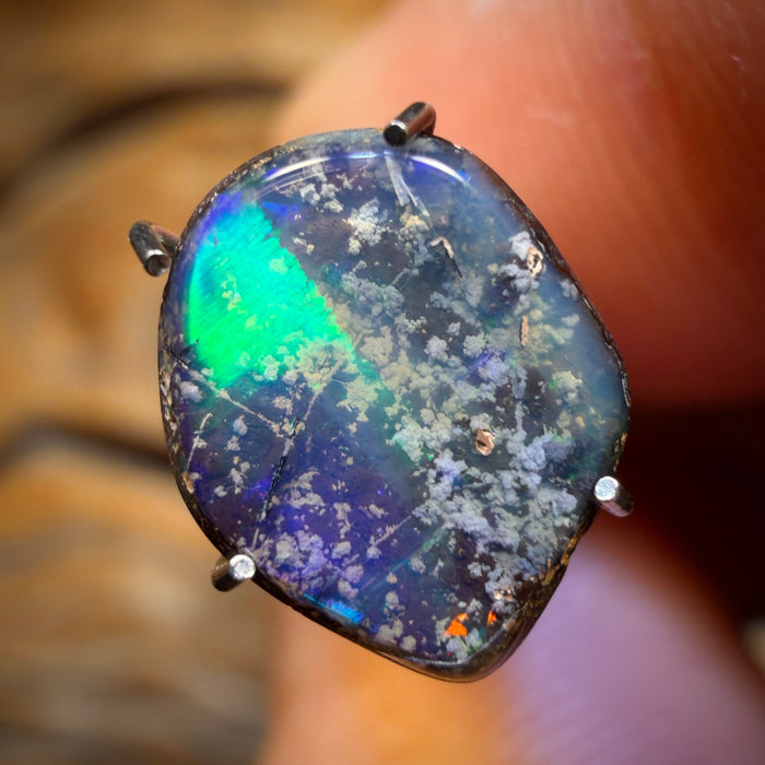 2.1cts - Queensland Boulder Seam Opal. Australian Opal