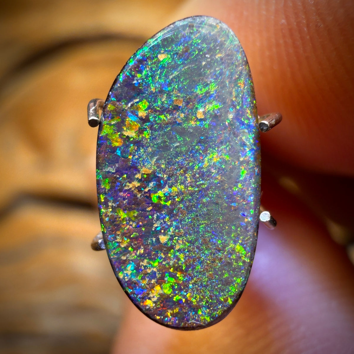 2.1cts - Queensland Boulder Seam Opal. Australian Opal