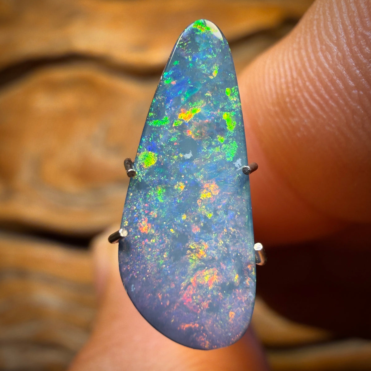 2.2cts - Australian Boulder Opal Doublet