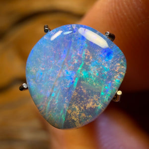 2.3cts - Queensland Boulder Seam Opal. Australian Opal