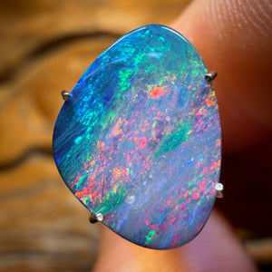 2.4cts - Australian Boulder Opal Doublet