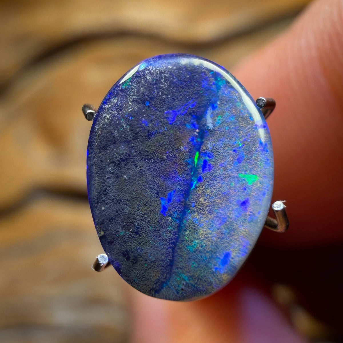 2.5cts - Australian Boulder Seam Opal from Winton