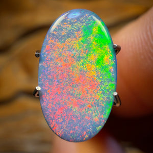 2.5cts - Lightning Ridge Opal Doublet