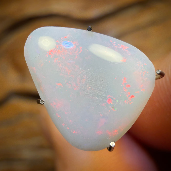 2.5cts - South Australian White Opal from Coober Pedy