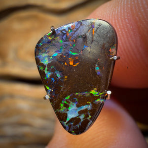 2.6cts - Bubble Band Opal from Winton