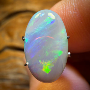2.6cts - Dark Opal from Lightning Ridge