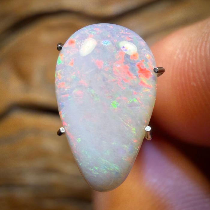 2.6cts - South Australian White Opal from Coober Pedy