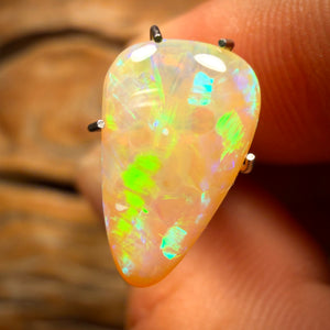 2.8cts - Solid Australian Boulder Pipe Golden Crystal Opal
