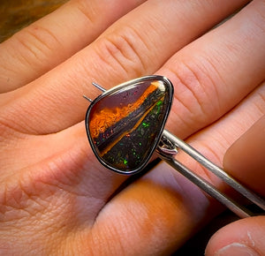 Landscape MUMMY Sterling Silver - Solid Tribal Boulder Opal Picture Stone Ring with Electric Colours