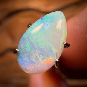 1.8cts - Queensland Boulder Seam Opal. Australian Opal