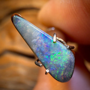 1,4 ct – Australischer Boulder-Seam-Opal