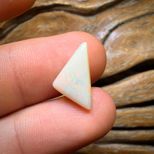 Wild Card! 3.4cts - South Australian White Opal from Mintabie