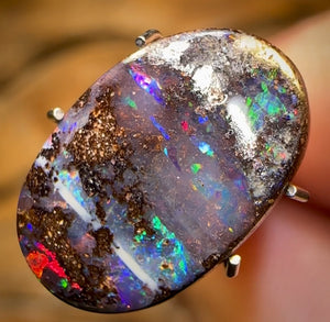 Auction Fall-Through = Your Gain! 🔥 Now More Than 50% Off RRP 🚨 4.25cts - Queensland Boulder Seam Opal with Red Fire