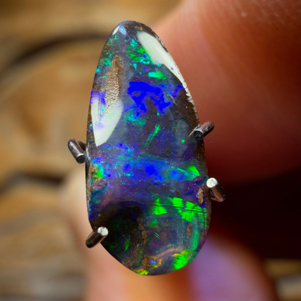 1,5 Karat – Australischer Boulder Seam Opal