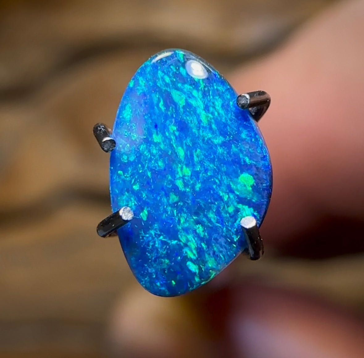 0.65cts - Lightning Ridge Black Opal - Opal Whisperers