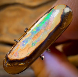 5,7 ct – Yowah-Nuss-Opal. Australischer Boulder-Opal.