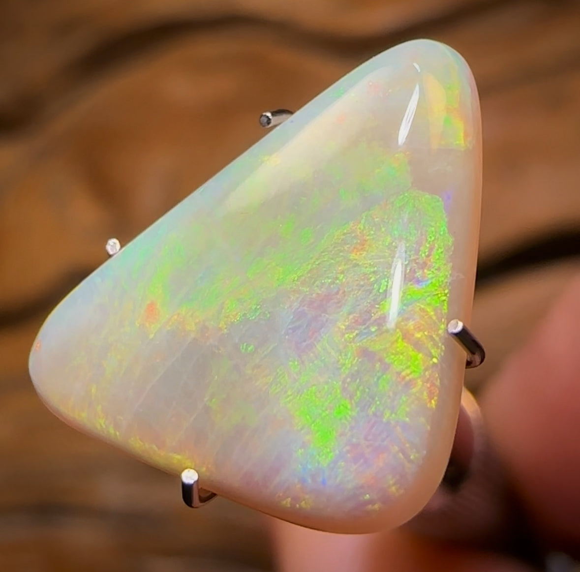 3.2cts - South Australian White Opal