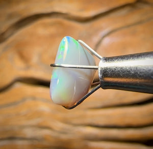 2.3cts - Lightning Ridge Dark Opal