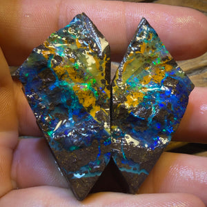 293cts - Top Queensland Boulder Seam Opal Rough Pair. Natural Split