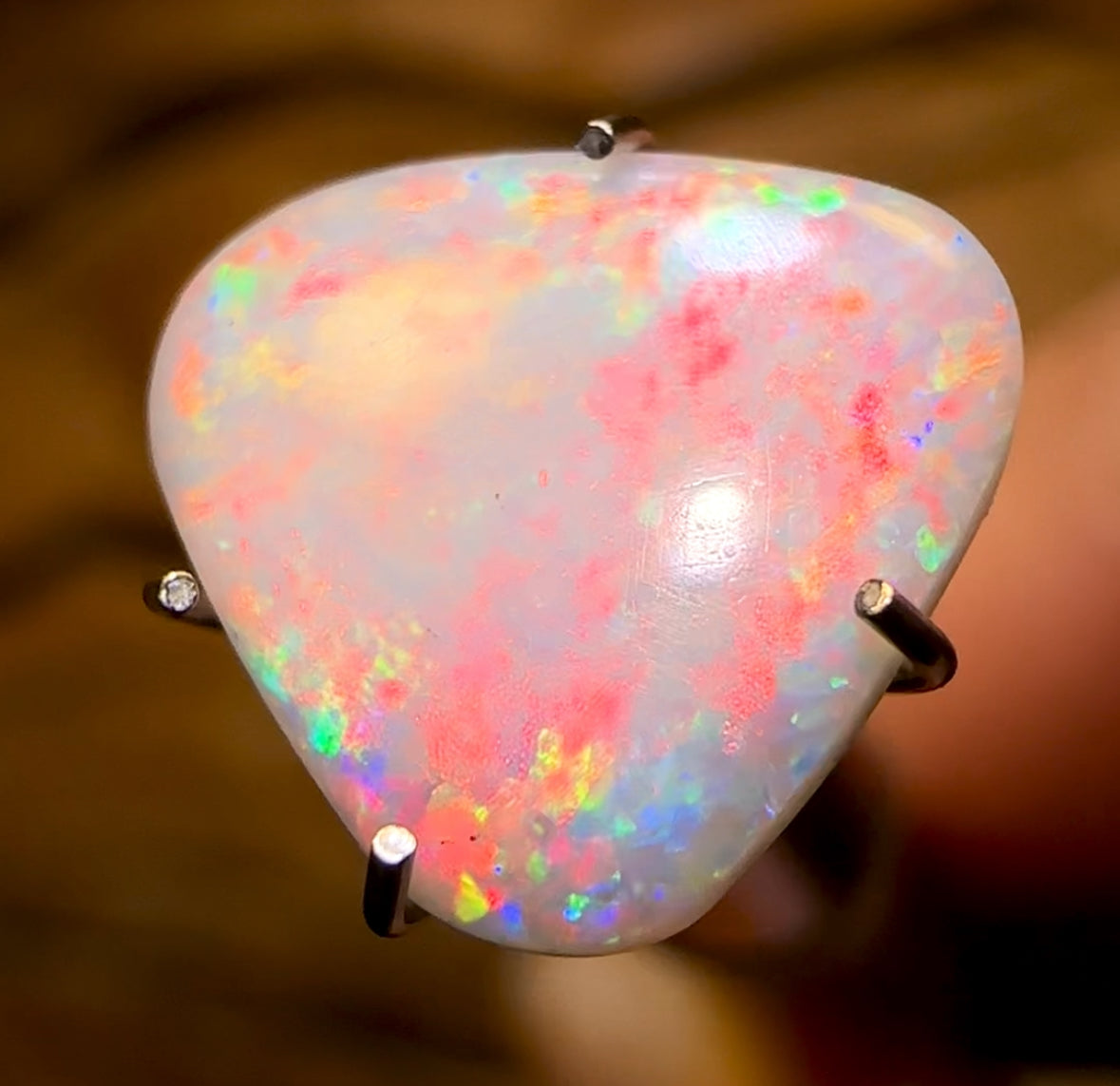 1,12 ct – „Herz des Feuers“, weißer Opal aus Südaustralien