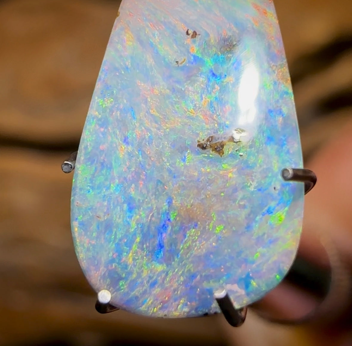 3.15cts - Australian Boulder Seam Opal from Winton