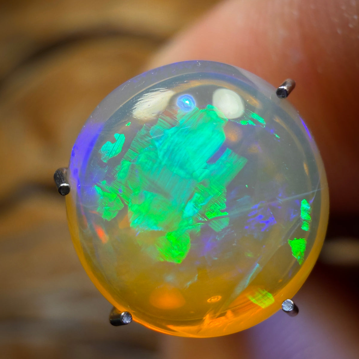 Opale cristalline Alex Auction 2,9 carats – Australie du Sud (Andamooka)