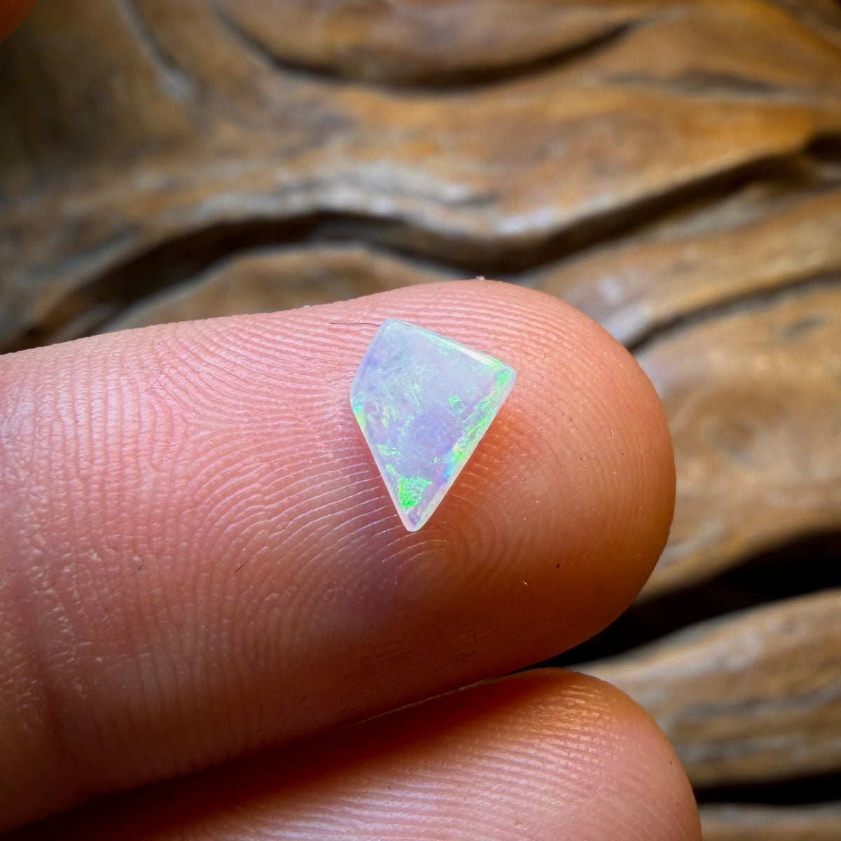 🔨 AUCTION 🔨 No Reserve 0.15cts - South Australian Crystal Opal