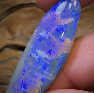 38.4cts - Large Solid GEM Queensland Boulder Seam Opal. THICK SEAM