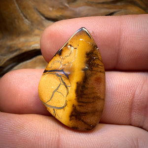 19.1cts - Tribal Yowah Nut Opal. Australian Opal Bargain