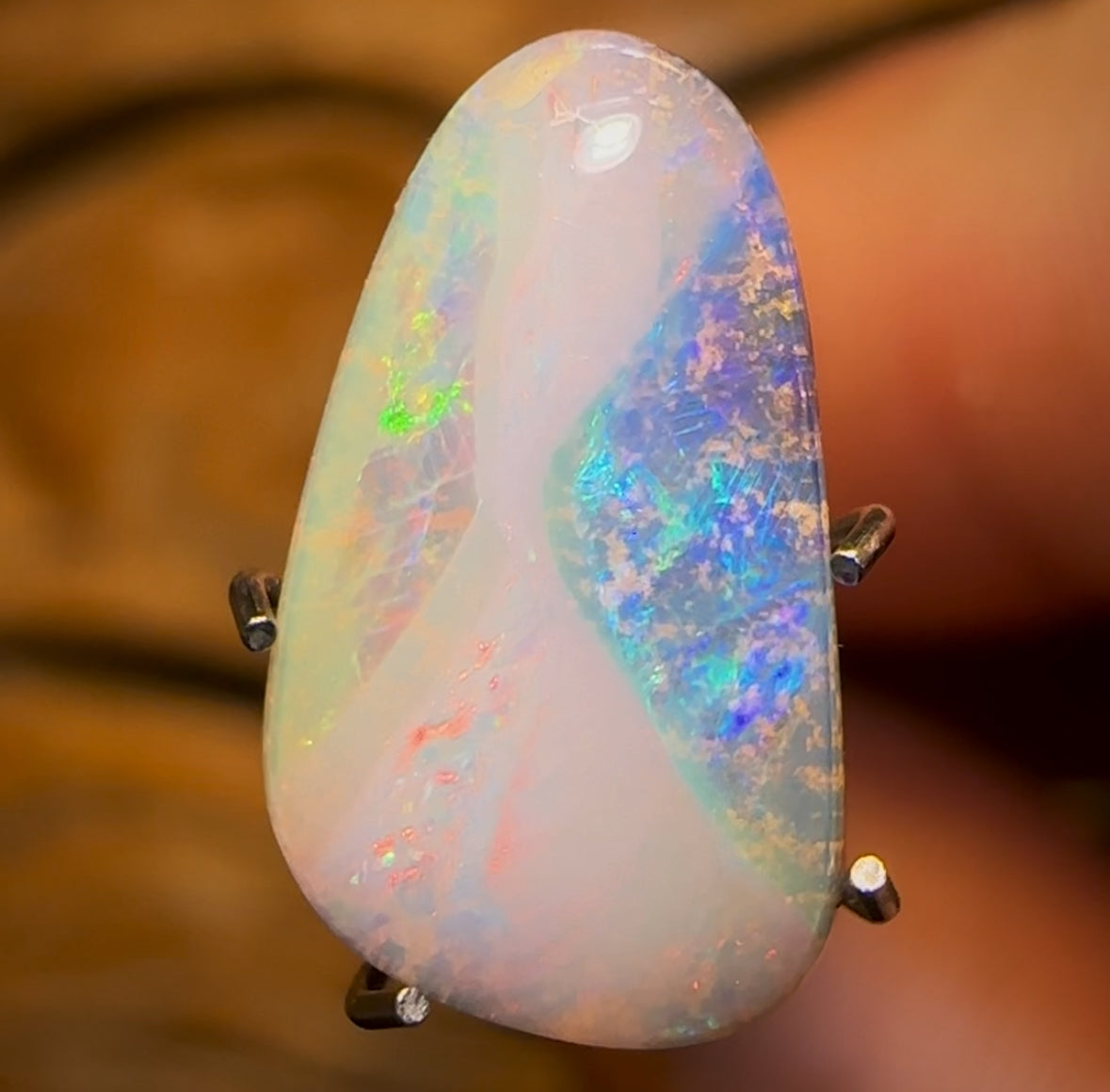 2.25cts - Queensland Boulder Seam Opal