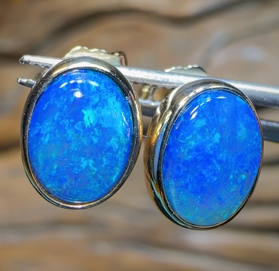 9k Gold - Classic Queensland Boulder Doublet Earrings - Opal Whisperers