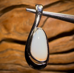 Auction Fall-Through = Your Gain! 🔥 Now More Than 50% Off RRP 🚨   White Sands Spark Sterling Silver - Solid South Australian Crystal Opal Pendant